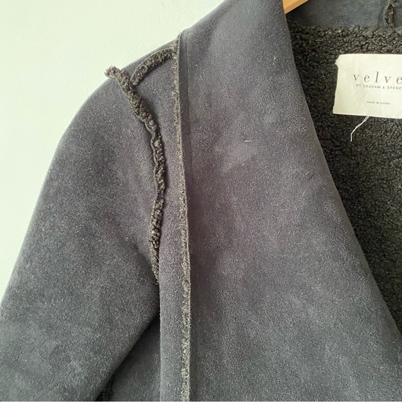 Velvet by Graham and Spencer women’s Black Faux Suede Sherpa-Lined Jacket - XS - Picture 6 of 13